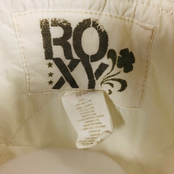 White/Cream Roxy Zip Up Puffer Vest Size Medium - Picture 6 of 6